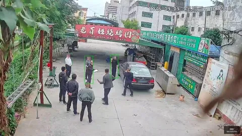 电竞游戏新版本上线，玩家热议新功能